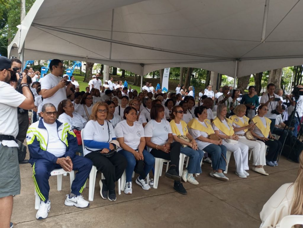 Monseñor Morel Diplán cierra Caminata Un Paso por la Salud Mental; la semana conmemorativa impacta más de 280 mil personas Monseñor Morel Diplán cierra Caminata Un Paso por la Salud Mental; la semana conmemorativa impacta más de 280 mil personas