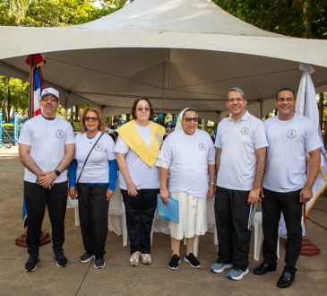 Monseñor Morel Diplán cierra Caminata Un Paso por la Salud Mental; la semana conmemorativa impacta más de 280 mil personas