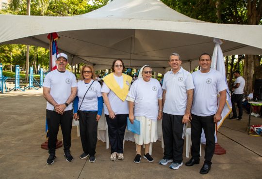 Monseñor Morel Diplán cierra Caminata Un Paso por la Salud Mental; la semana conmemorativa impacta más de 280 mil personas