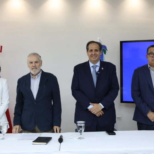 Aseguran acceso a medicamentos de hasta RD$16 millones para enfermedades de alto costo con el FOMAC