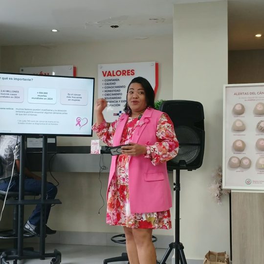 Centro Médico Domínico Cubano y Fundación Pañoleta se unen para promover la prevención y detección temprana del cáncer de mama