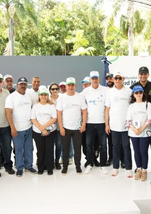 SNS realiza primera caminata por la salud mental y destaca aumento de camas para atención especializada
