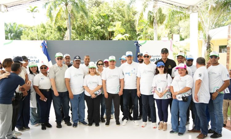 SNS realiza primera caminata por la salud mental y destaca aumento de camas para atención especializada