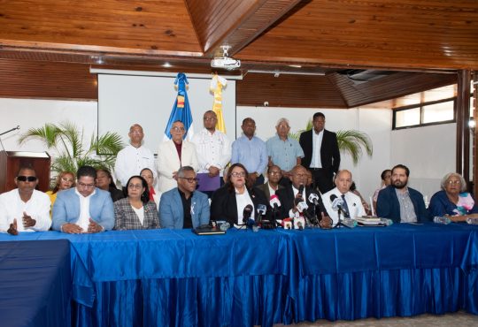 Colegio Médico Dominicano ratifica paro nacional de 24 horas para este martes 13 de octubre Colegio Médico Dominicano ratifica paro nacional de 24 horas para este martes 13 de octubre