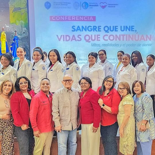 Escuela de Bioanálisis de la UASD y Hemocentro Nacional unen esfuerzos para promover la donación de sangre