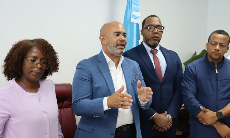 Hospital Darío Contreras anuncia restablecimiento del servicio de tomografía y adquisición de nuevo equipo de 128 cortes