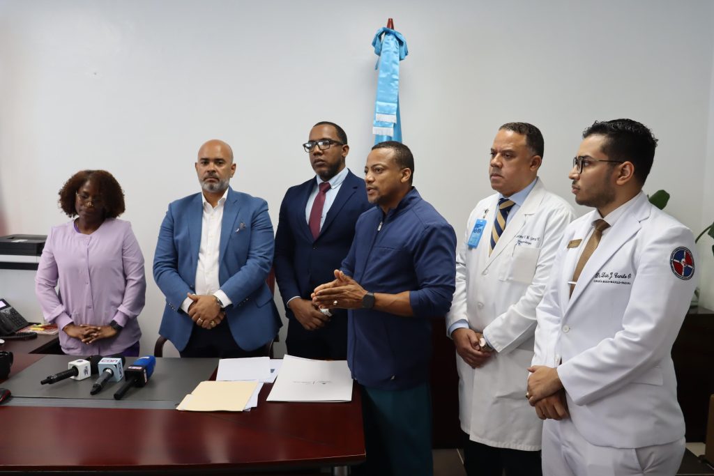 Hospital Darío Contreras anuncia restablecimiento del servicio de tomografía y adquisición de nuevo equipo de 128 cortes
