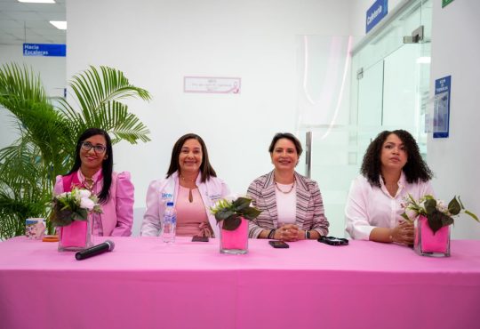 Seminario Rosa: INCART destaca el papel del peso, la glucosa y la salud cardiovascular en el tratamiento del cáncer de mama