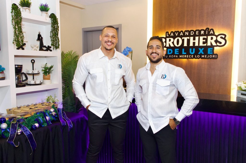 Brother’s Deluxe abre sus puertas con una innovadora propuesta de lavandería dirigida al sector salud Brother’s Deluxe abre sus puertas con una innovadora propuesta de lavandería dirigida al sector salud
