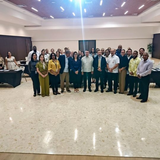 SNS celebra primer encuentro nacional sobre registro en línea del Certificado de Nacido Vivo