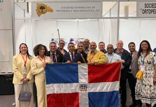 Director ejecutivo del SNS impulsa cooperación internacional para formación especializada en trauma