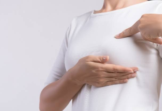 El cáncer de mama inflamatorio puede avanzar rápidamente y a menudo no presenta un bulto como señal de alerta